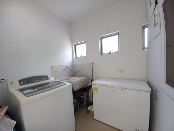 Casa de 4 alcobas en venta en Ricaurte, Ricaurte, 238 m² · foto 16 de 24