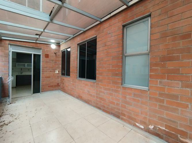 Apartamento de 3 alcobas en arriendo en El Poblado, Medellín, 105 m² · foto 18 de 20