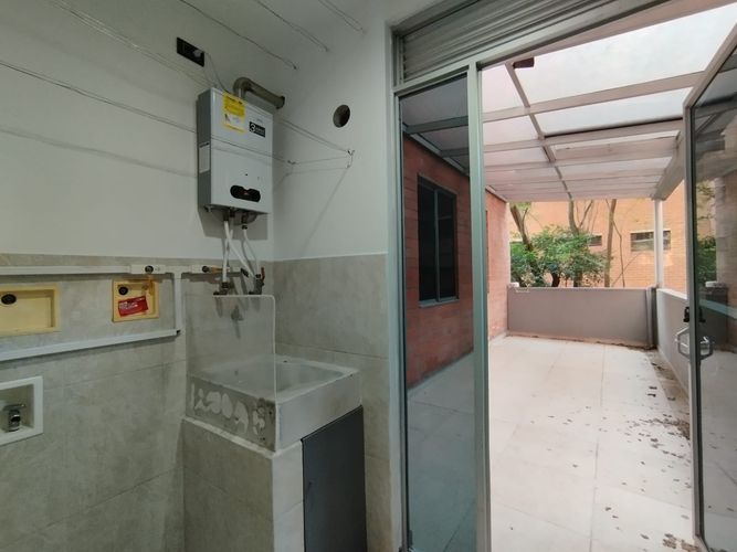 Apartamento de 3 alcobas en arriendo en El Poblado, Medellín, 105 m² · foto 20 de 20