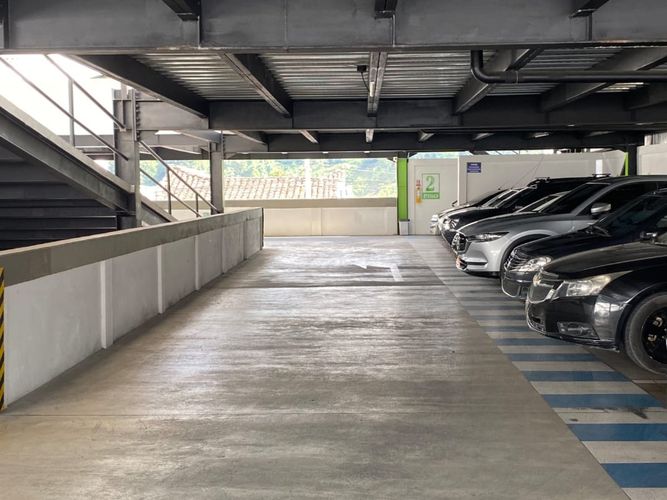 Edificio en venta en Sector Plaza De Bolivar, Pereira, 664 m² · foto 7 de 12