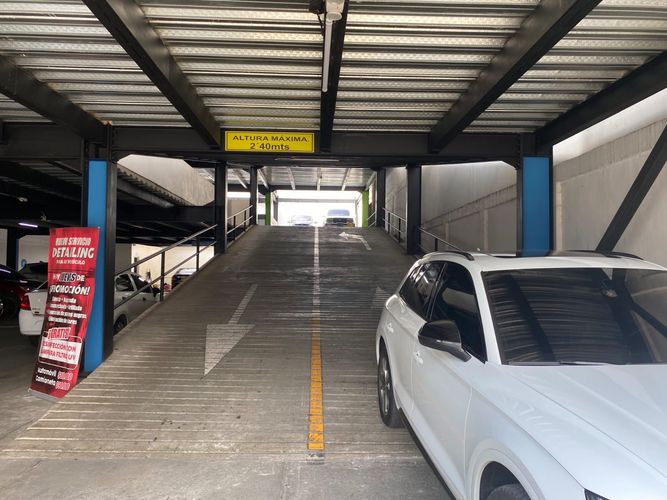Edificio en venta en Sector Plaza De Bolivar, Pereira, 664 m² · foto 9 de 12