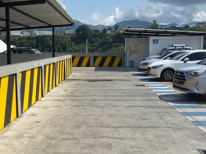 Edificio en venta en Sector Plaza De Bolivar, Pereira, 664 m² · foto 11 de 12