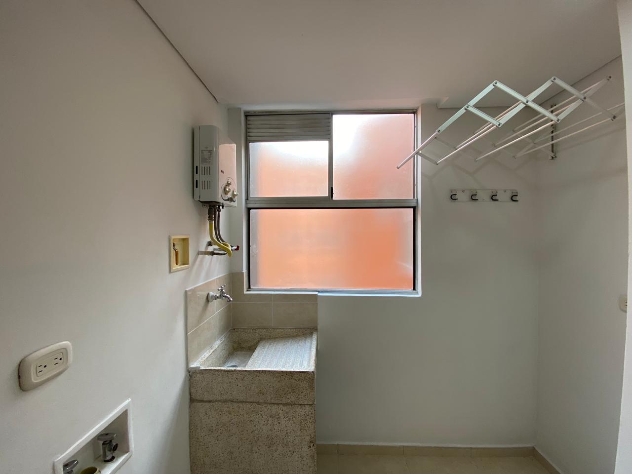 Apartamento en arriendo en Las Antillas, Envigado · foto 10 de 20