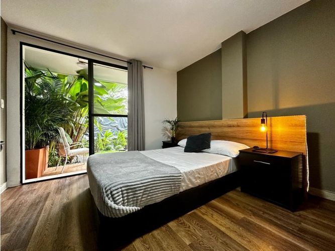 Apartamento de 8 alcobas en arriendo en La Aguacatala, Medellín, 250 m² · foto 9 de 21
