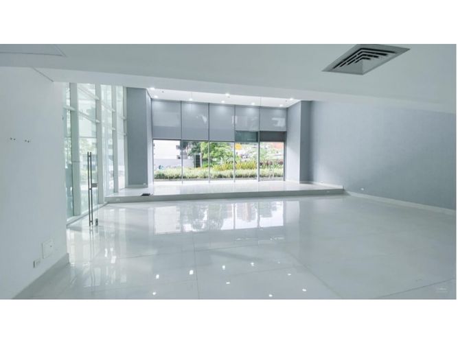 Local en arriendo en Manila, Medellín, 263 m² · foto 3 de 6