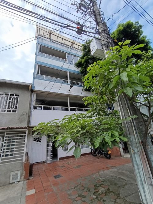 Casa de 4 alcobas en venta en Los Parques - Barranquilla, Cali, 250 m² · foto 2 de 20
