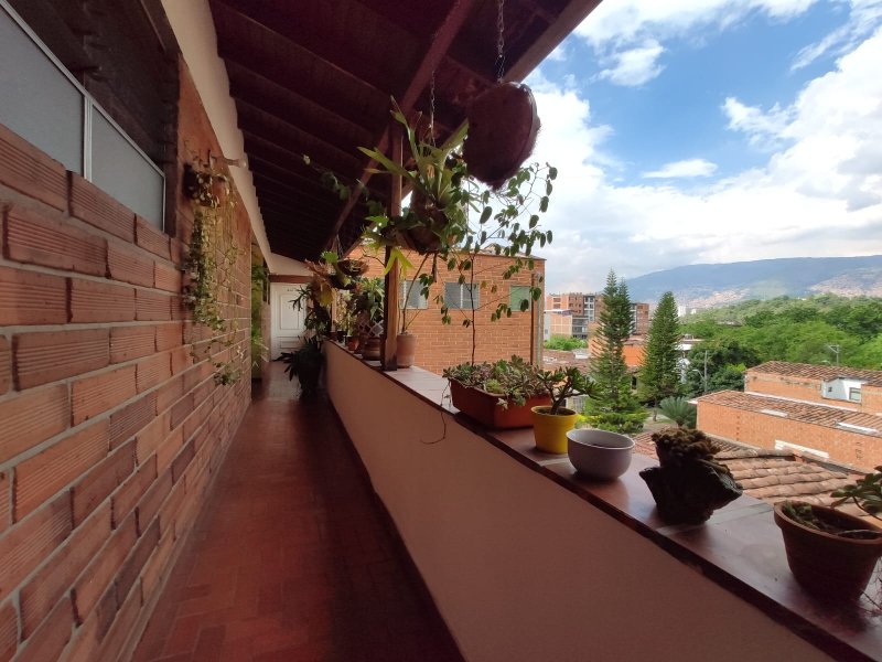 Apartamento en venta en Belén Rosales, Medellín 2
