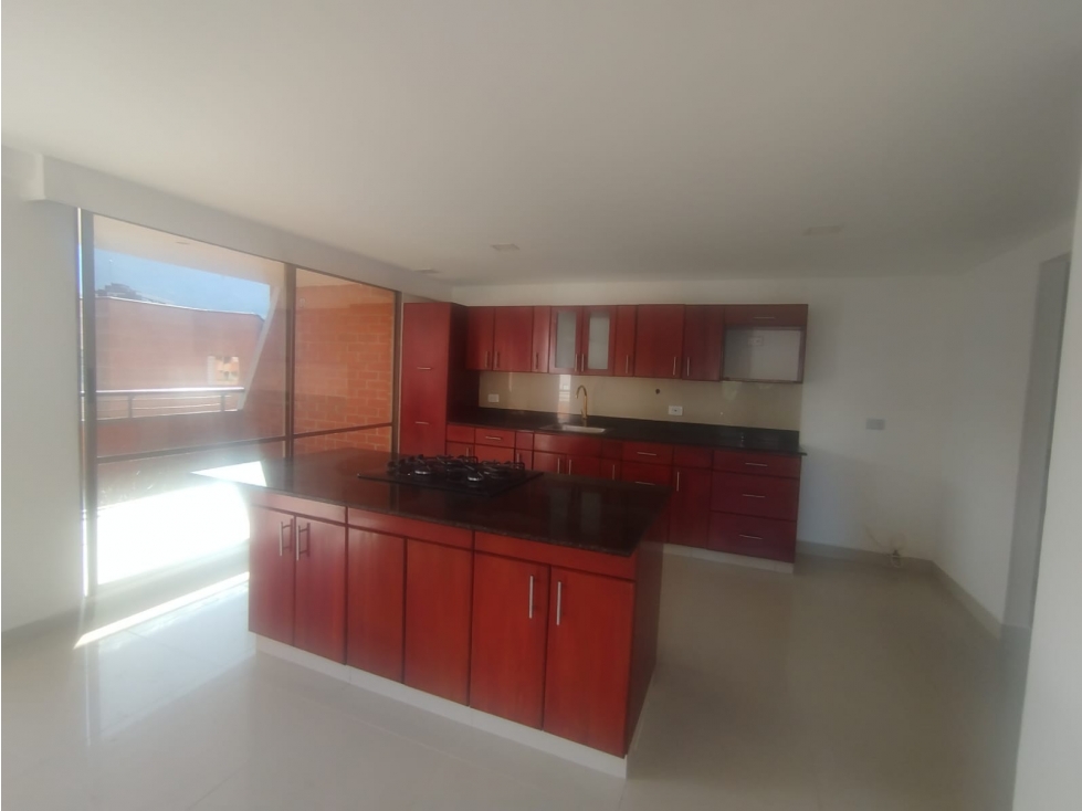 Apartamento en venta en Aves Maria, Sabaneta · foto 2 de 24