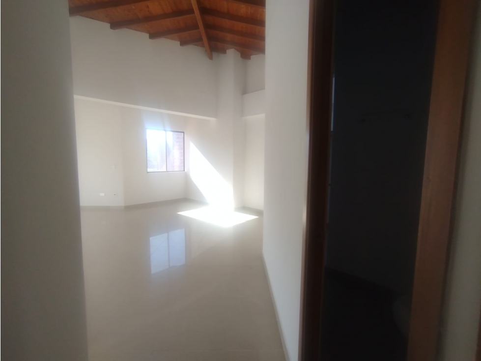 Apartamento en venta en Aves Maria, Sabaneta · foto 17 de 24