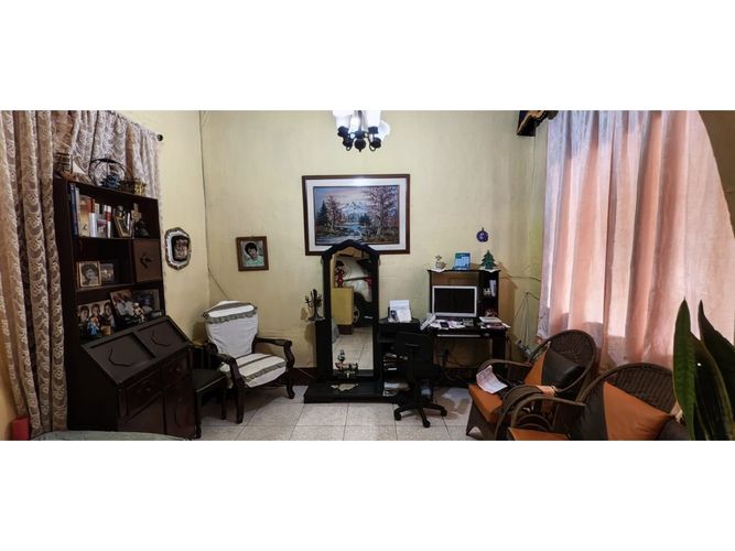 Casa de 4 alcobas en venta en La América, Medellín, 463 m² · foto 3 de 7