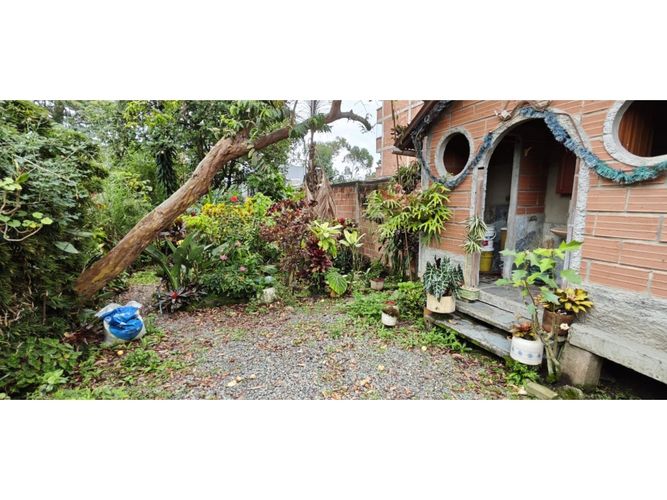 Casa de 4 alcobas en venta en La América, Medellín, 463 m² · foto 5 de 7