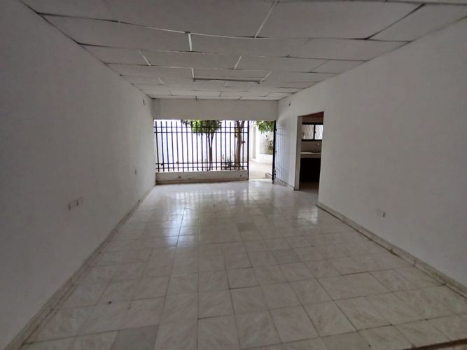Casa de 3 alcobas en venta en Los Olivos, Santa Marta, 128 m² · foto 3 de 12