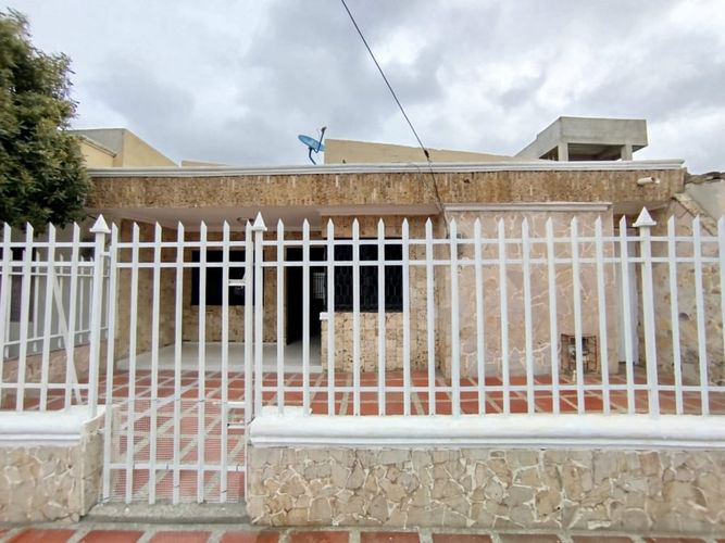 Casa de 3 alcobas en venta en Los Olivos, Santa Marta, 128 m² · foto 11 de 12