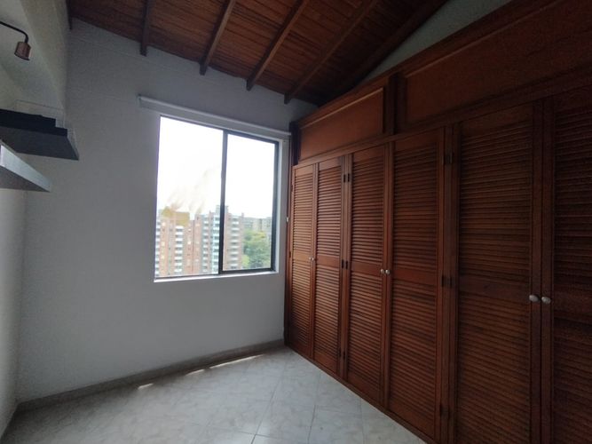 Apartamento de 2 alcobas en arriendo en Patio Bonito, Medellín, 90 m² · foto 9 de 19