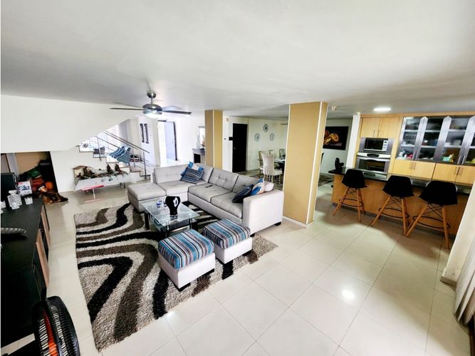 Casa de 3 alcobas en arriendo en El Golf, Barranquilla, 400 m² · foto 8 de 24