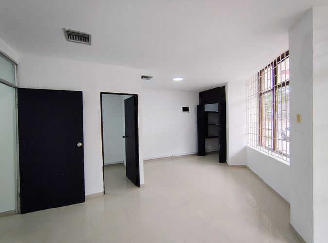 Local en arriendo en El Prado, Barranquilla, 84 m² · foto 2 de 10