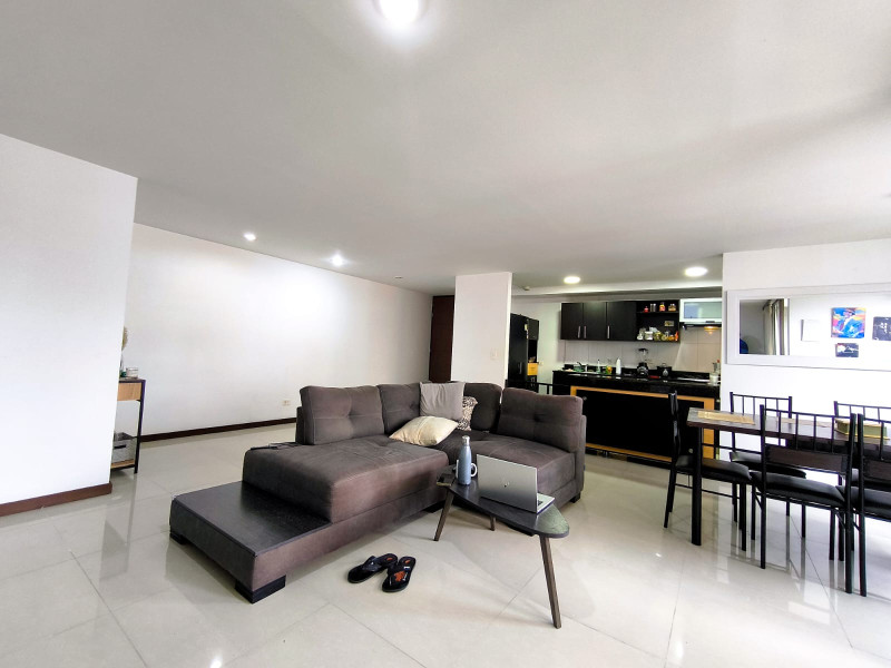 Apartamento en arriendo en La Abadia, Envigado · foto 2 de 19