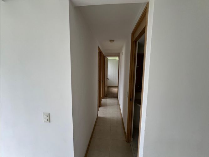 Apartamento de 3 alcobas en venta en Bello, 62 m² · foto 12 de 23