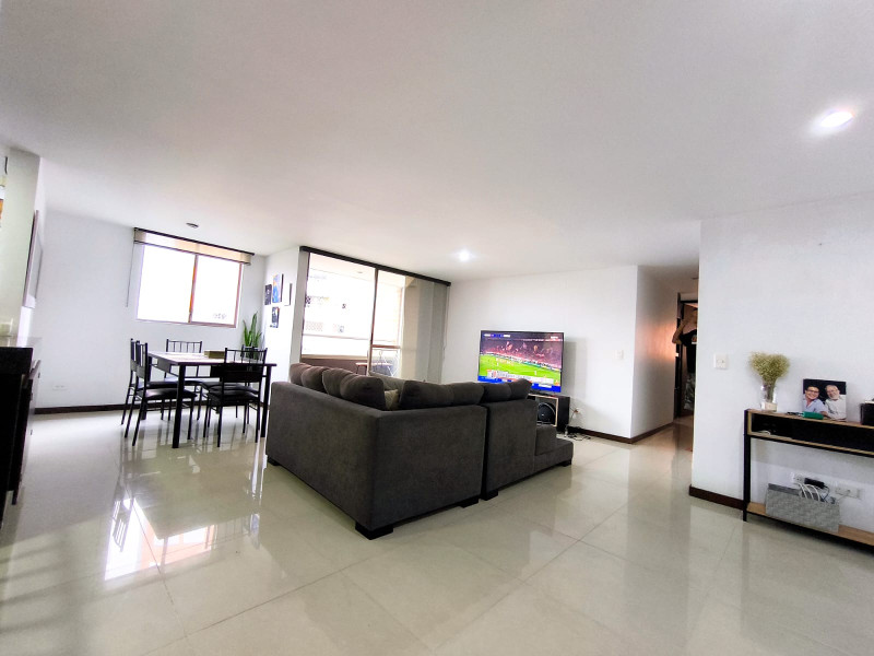 Apartamento en arriendo en La Abadia, Envigado · foto 13 de 19