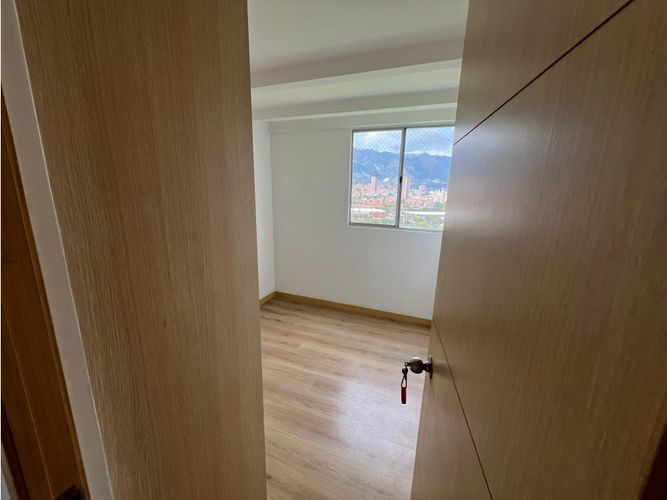 Apartamento de 3 alcobas en venta en Bello, 62 m² · foto 21 de 23