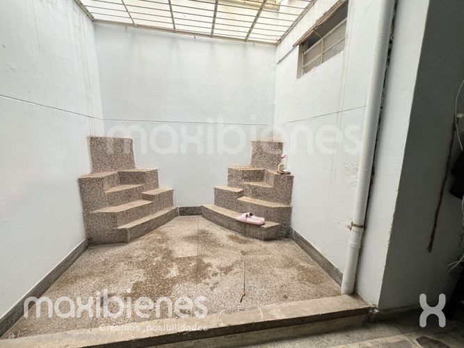 Casa de 7 alcobas en venta en Prado, Medellín, 146 m² · foto 11 de 13