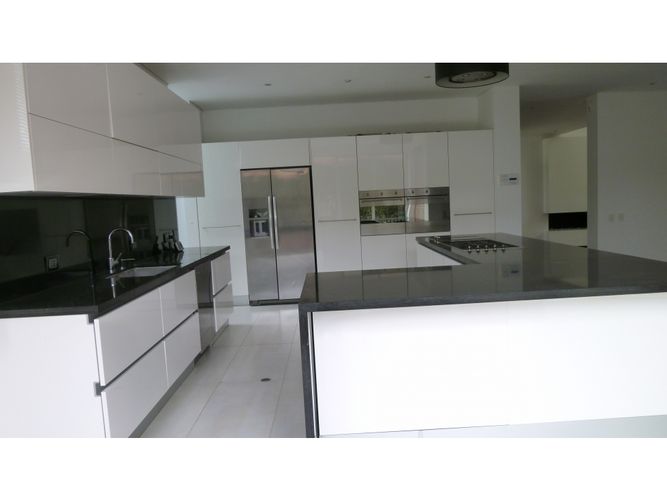 Casa de 4 alcobas en venta en Guaymaral, Bogotá, 419 m² · foto 3 de 24
