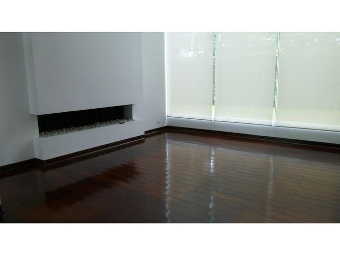 Casa de 4 alcobas en venta en Guaymaral, Bogotá, 419 m² · foto 7 de 24