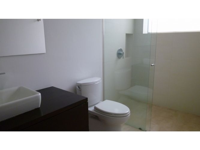 Casa de 4 alcobas en venta en Guaymaral, Bogotá, 419 m² · foto 14 de 24
