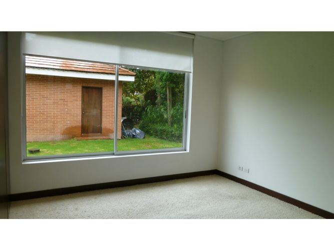 Casa de 4 alcobas en venta en Guaymaral, Bogotá, 419 m² · foto 15 de 24
