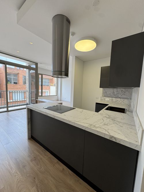 Apartamento de 1 alcoba en venta en Chico Norte, Bogotá, 57 m² · foto 2 de 23