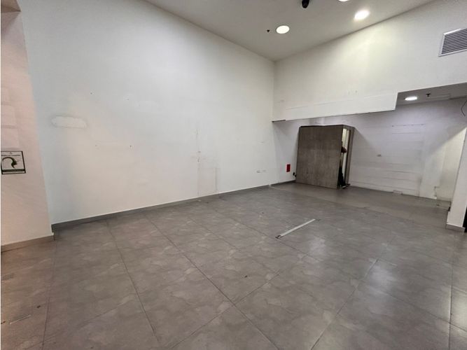 Local en venta en La Candelaria, Medellín, 42 m² · foto 6 de 9