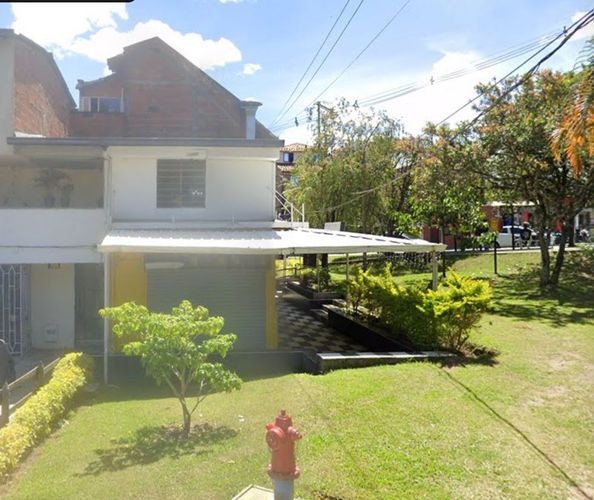 Local en venta en El Porvenir, Rionegro, 66 m² · foto 2 de 3