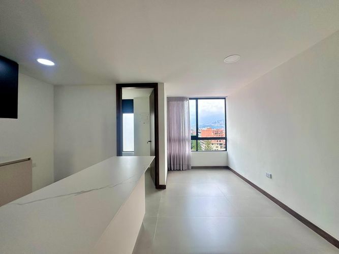 Apartamento de 2 alcobas en arriendo en Laureles, Medellín, 100 m² · foto 5 de 14