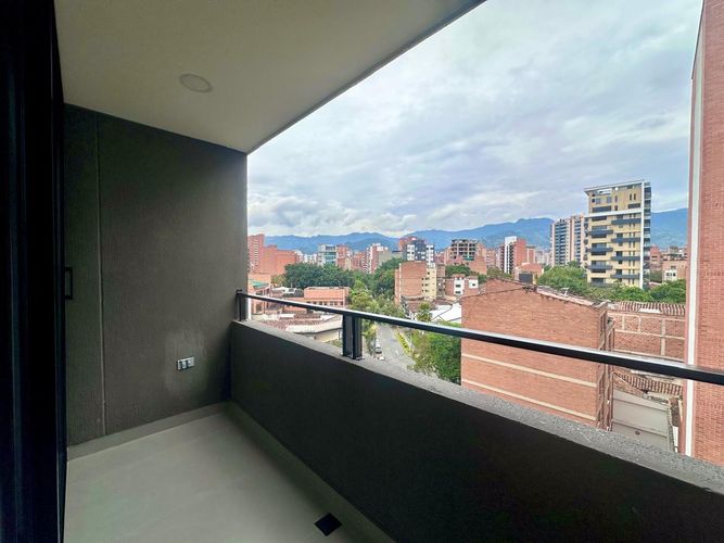 Apartamento de 2 alcobas en arriendo en Laureles, Medellín, 100 m² · foto 7 de 14