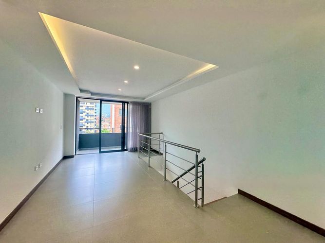 Apartamento de 2 alcobas en arriendo en Laureles, Medellín, 100 m² · foto 2 de 14