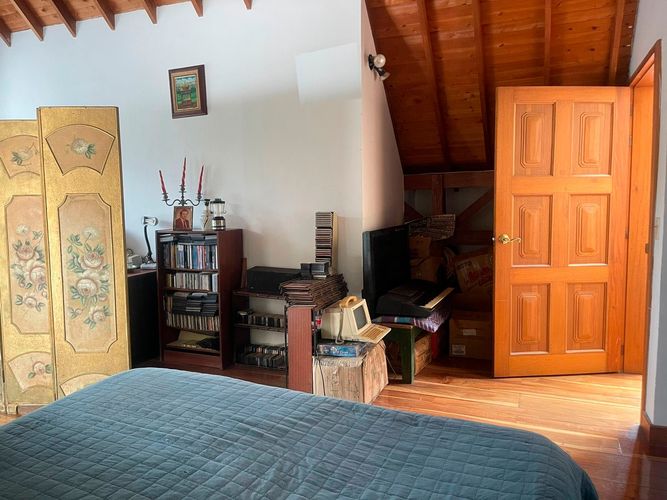 Casa de 4 alcobas en venta en Caqueta, La Estrella, 245 m² · foto 13 de 15