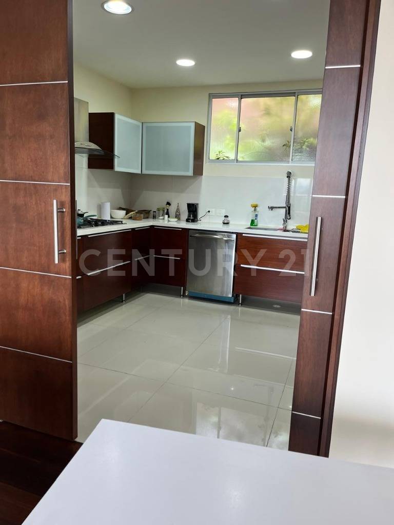 Apartamento en venta en Chicó Alto, Bogotá · foto 6 de 18