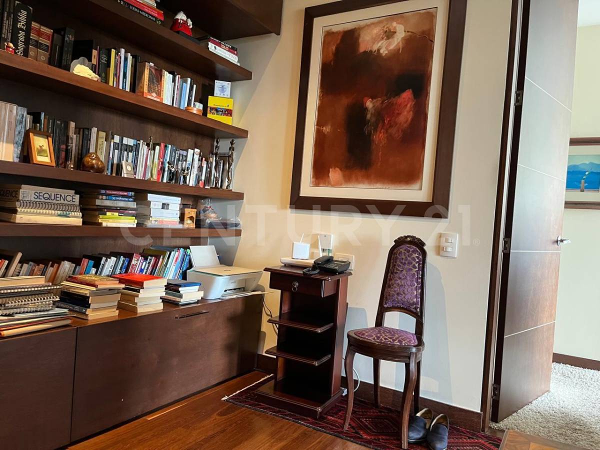Apartamento en venta en Chicó Alto, Bogotá · foto 12 de 18