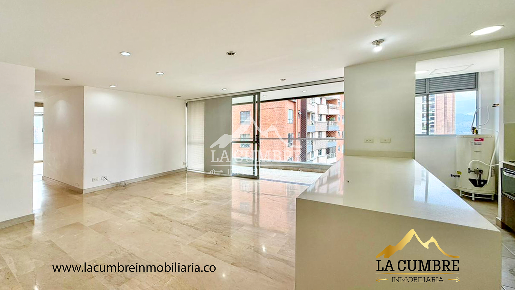 Apartamento en arriendo en Lalinde, Medellín · foto 4 de 19