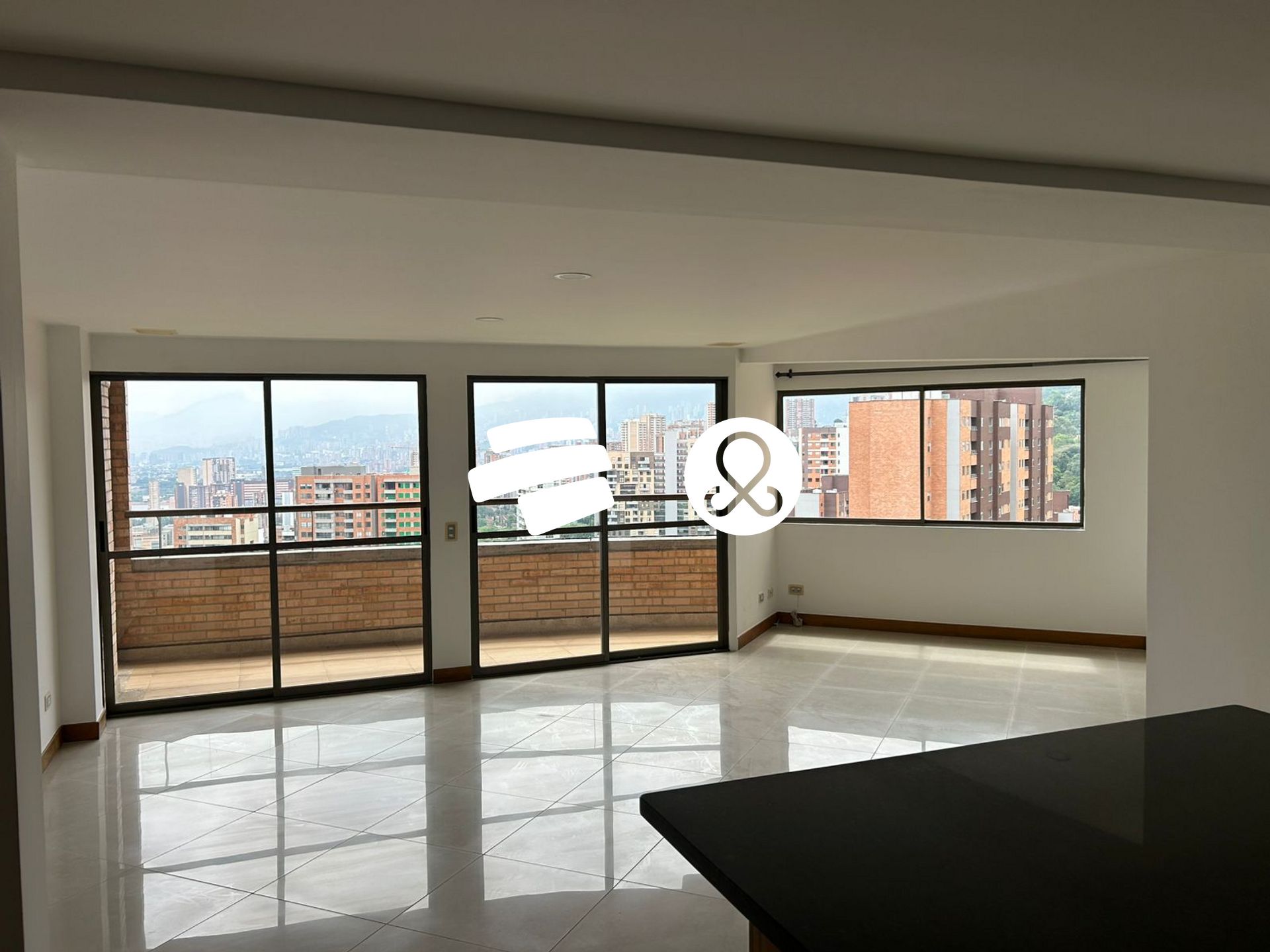 Apartamento de 3 alcobas en venta en Las Lomitas, Sabaneta, 160 m² · foto 5 de 24