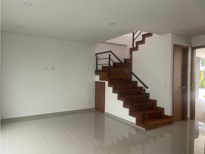 Casa de 4 alcobas en venta en El Porvenir, Rionegro, 165 m² · foto 6 de 12