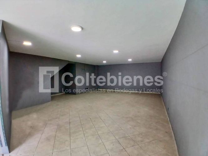 Bodega en venta en Loma De San Julian, Medellín, 180 m² · foto 4 de 12