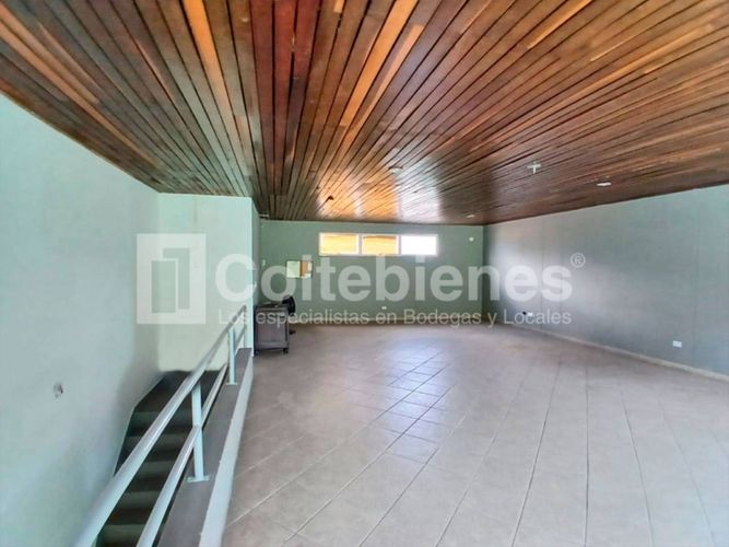 Bodega en venta en Loma De San Julian, Medellín, 180 m² · foto 8 de 12