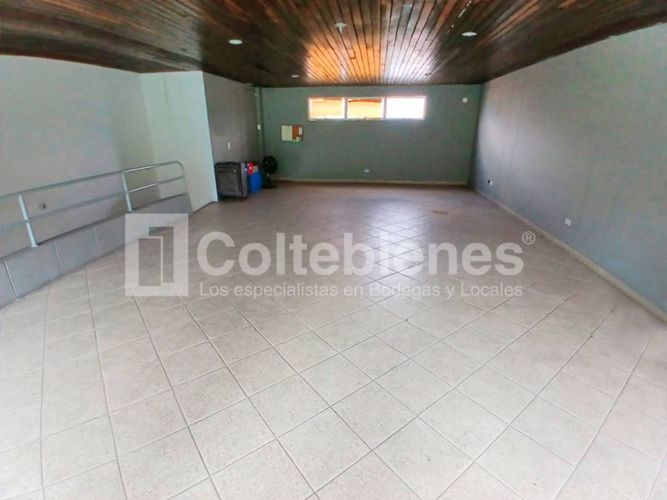 Bodega en venta en Loma De San Julian, Medellín, 180 m² · foto 10 de 12