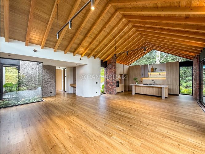 Casa de 3 alcobas en venta en Pantanillo, El Retiro, 294 m² · foto 4 de 21