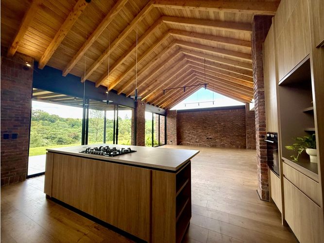 Casa de 3 alcobas en venta en Pantanillo, El Retiro, 294 m² · foto 6 de 21