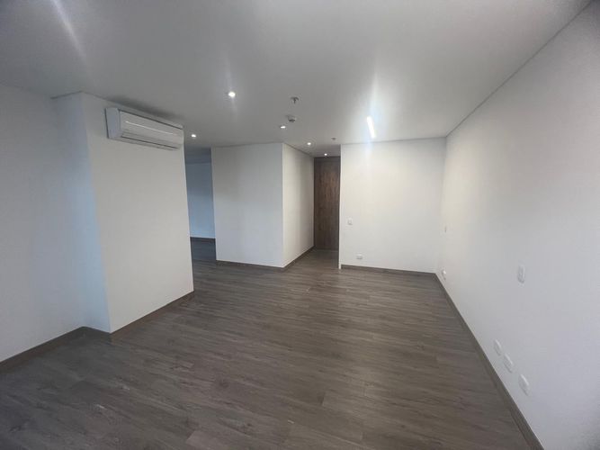 Oficina en arriendo en El Poblado, Medellín, 47 m² · foto 11 de 13