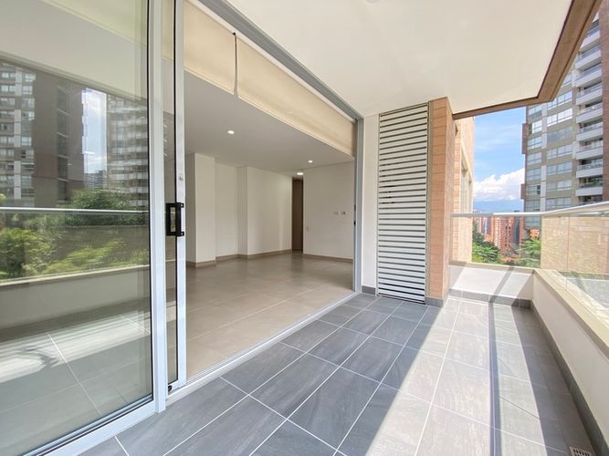 Apartamento de 2 alcobas en arriendo en Loma De Las Brujas, Envigado, 84 m² · foto 13 de 15
