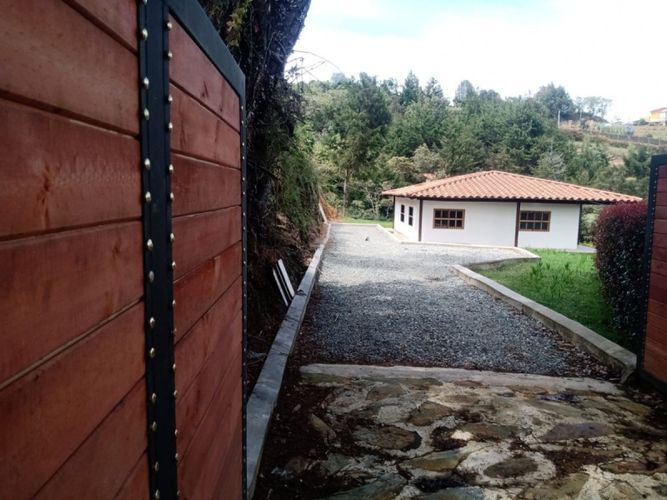 Finca en venta en Guarne, 2600 m² · foto 4 de 18