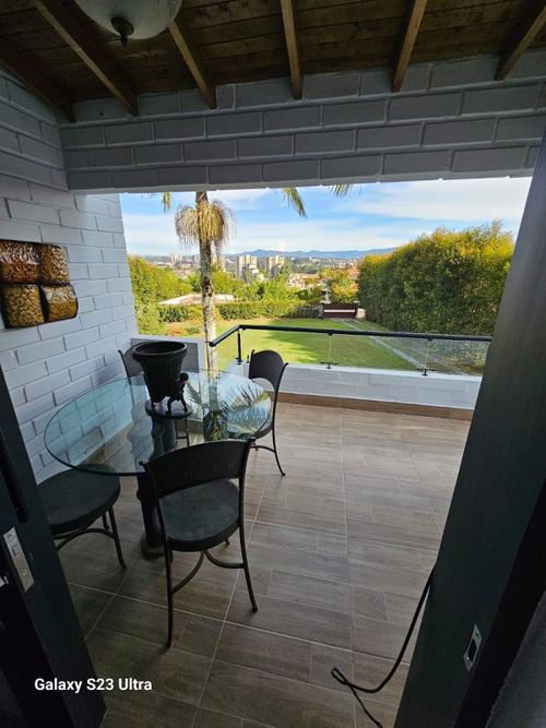 Casa de 5 alcobas en venta en El Porvenir, Rionegro, 310 m² · foto 14 de 24